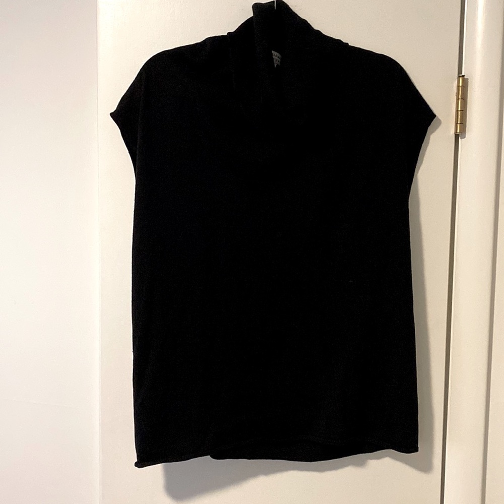 Robert Rodriguez black knit cowl neck sleeveless poncho sweater size L